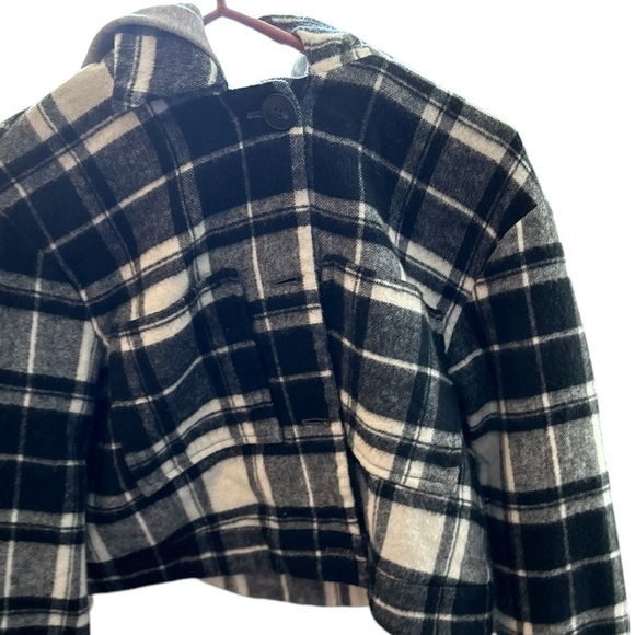Zara Jackets & Blazers - Zara Women's M Plaid Crop Jacket Black & White with Hood